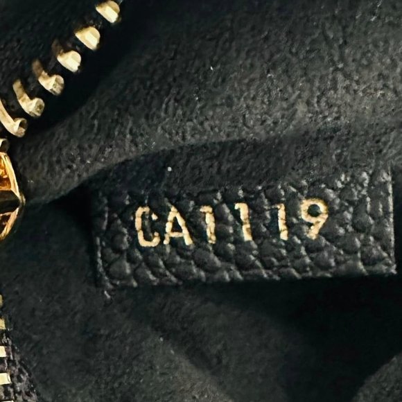 LOUIS VUITTON SAINT PLACIDE PYTHON+MONOGRAM CANVAS RETAIL$3,150 ++100% AUTHENTIC - Picture 15 of 16